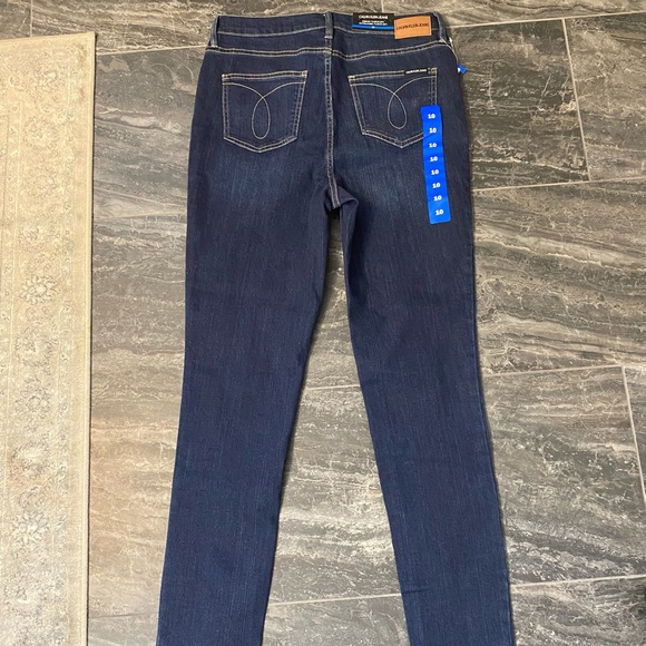 NWT Calvin Klein Jeans, straight fit, 28” inseam. - Picture 2 of 6